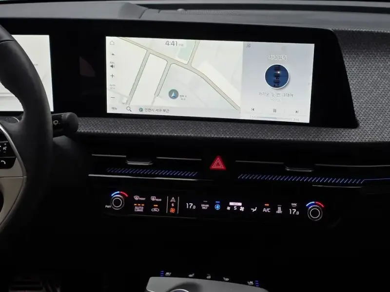 2023 Kia EV6 с пробегом 27 579 км