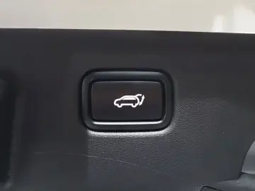 2023 Kia EV6 с пробегом 27 579 км