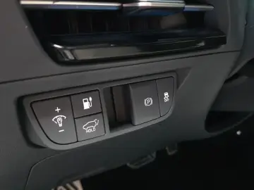 2023 Kia EV6 с пробегом 27 579 км