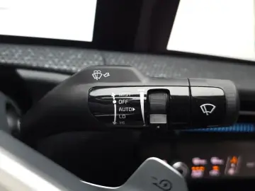 2023 Kia EV6 с пробегом 27 579 км