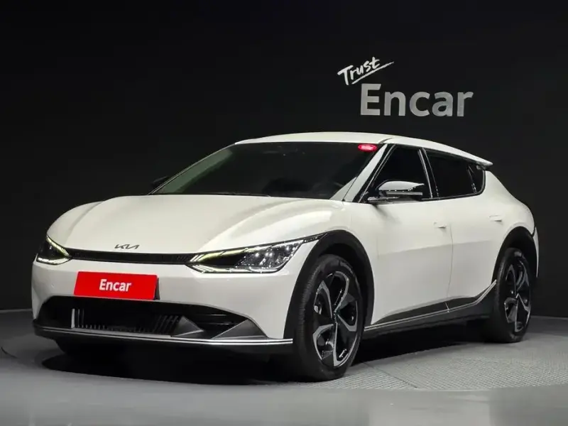 2022 Kia EV6 с пробегом 40 158 км