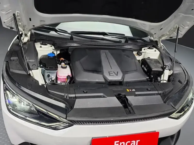 2022 Kia EV6 с пробегом 40 158 км