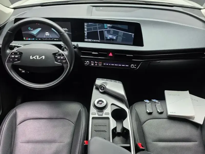 2022 Kia EV6 с пробегом 40 158 км