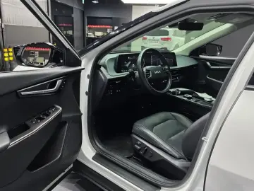 2022 Kia EV6 с пробегом 40 158 км