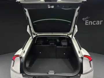 2022 Kia EV6 с пробегом 40 158 км