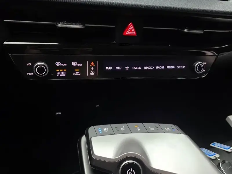 2022 Kia EV6 с пробегом 40 158 км