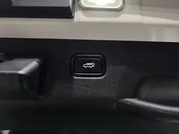 2022 Kia EV6 с пробегом 40 158 км