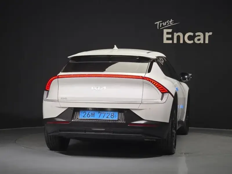 2024 Kia EV6 с пробегом 9 846 км