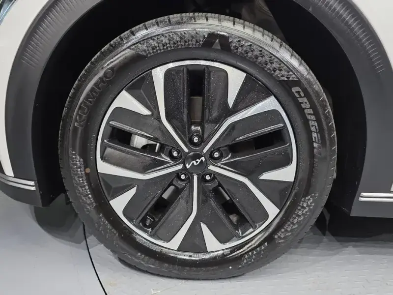 2024 Kia EV6 с пробегом 9 846 км