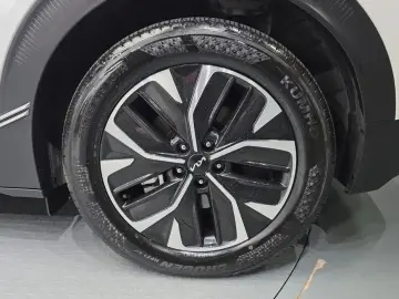 2024 Kia EV6 с пробегом 9 846 км