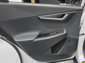 2024 Kia EV6 с пробегом 9 846 км