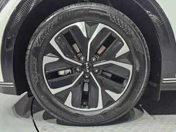 2024 Kia EV6 с пробегом 31 175 км