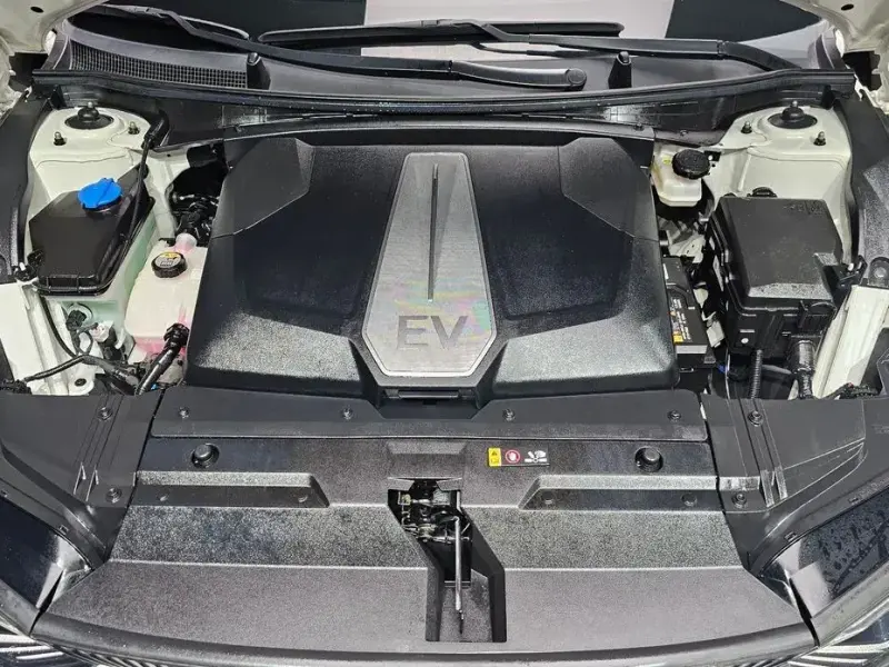2024 Kia EV6 с пробегом 31 175 км