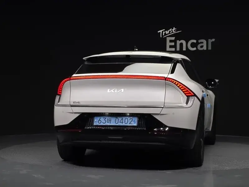 2024 Kia EV6 с пробегом 63 020 км