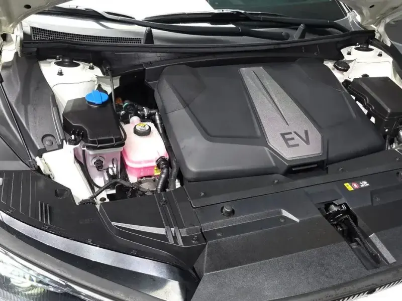 2024 Kia EV6 с пробегом 63 020 км