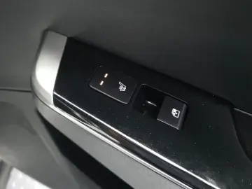 2024 Kia EV6 с пробегом 63 020 км
