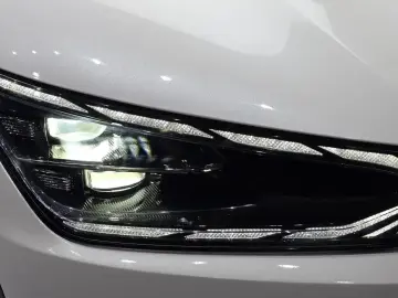2024 Kia EV6 с пробегом 63 020 км
