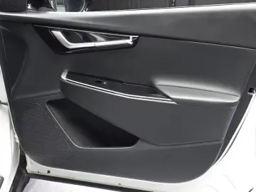 2024 Kia EV6 с пробегом 63 020 км