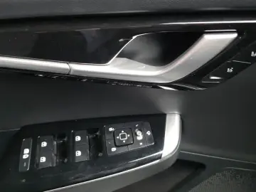 2024 Kia EV6 с пробегом 63 020 км