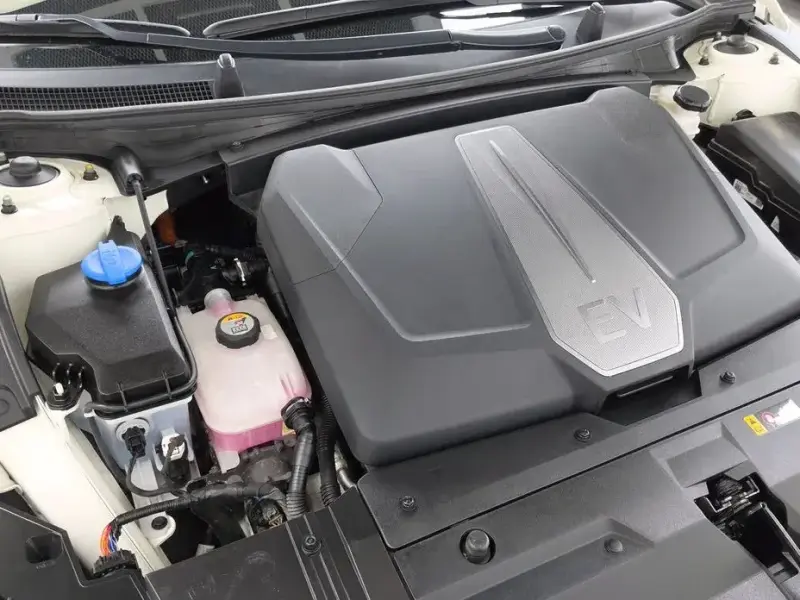 2023 Kia EV6 с пробегом 74 266 км