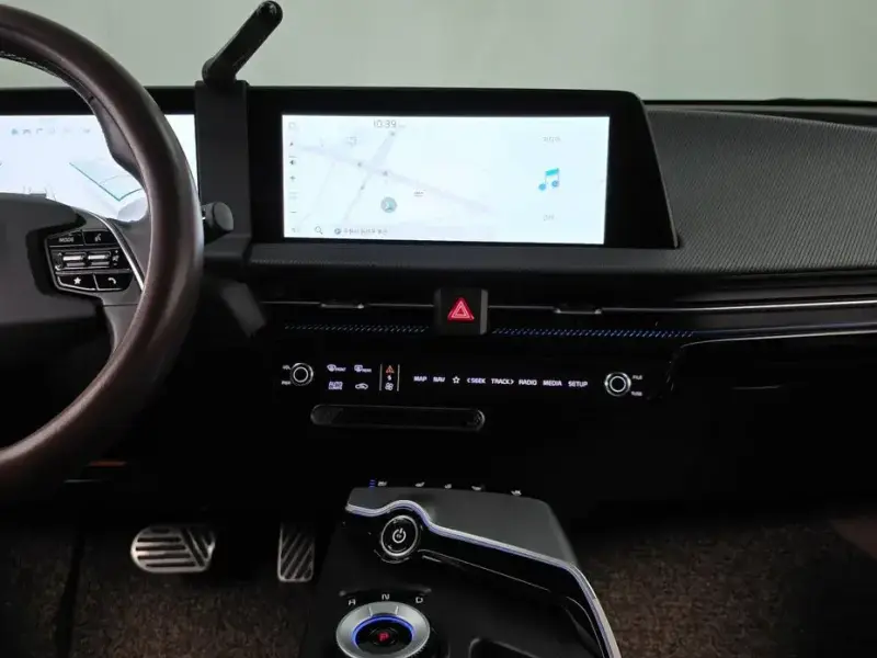 2023 Kia EV6 с пробегом 74 266 км