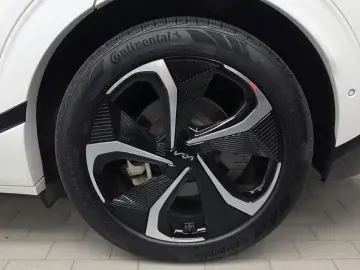 2023 Kia EV6 с пробегом 74 266 км
