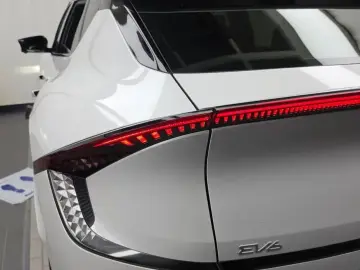 2023 Kia EV6 с пробегом 74 266 км