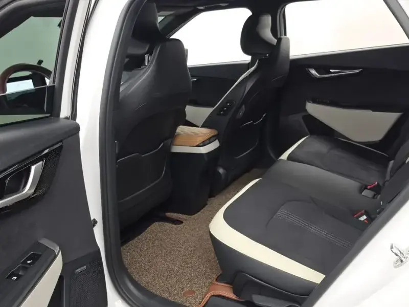 2023 Kia EV6 с пробегом 74 266 км