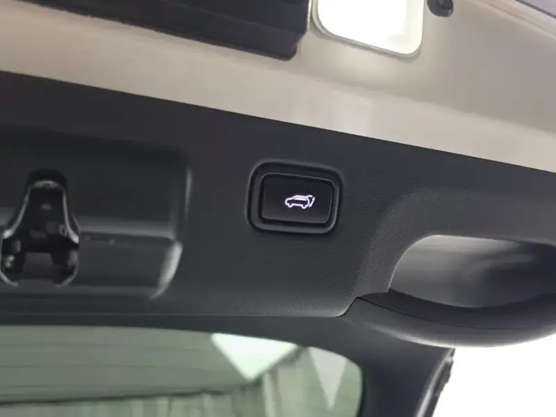 2023 Kia EV6 с пробегом 74 266 км