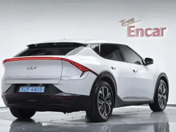 2022 Kia EV6 с пробегом 99 663 км
