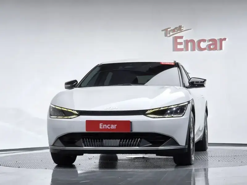 2022 Kia EV6 с пробегом 99 663 км