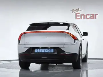 2022 Kia EV6 с пробегом 99 663 км