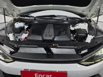 2022 Kia EV6 с пробегом 99 663 км
