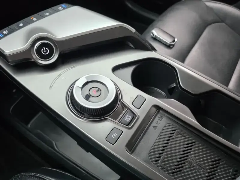 2022 Kia EV6 с пробегом 99 663 км