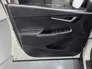 2022 Kia EV6 с пробегом 99 663 км