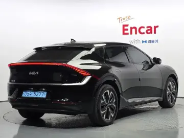 2023 Kia EV6 с пробегом 53 212 км