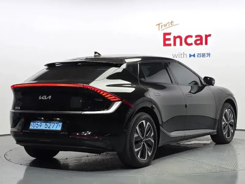 2023 Kia EV6 с пробегом 53 212 км