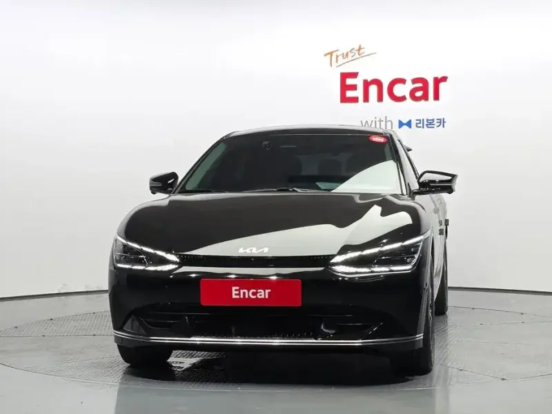 2023 Kia EV6 с пробегом 53 212 км
