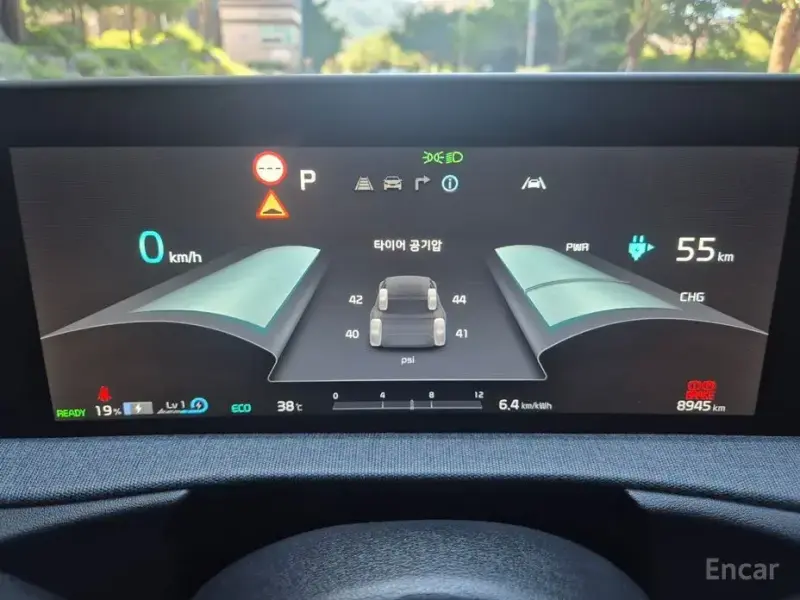 2022 Kia EV6 с пробегом 8 943 км