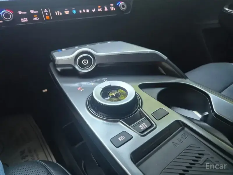 2022 Kia EV6 с пробегом 8 943 км