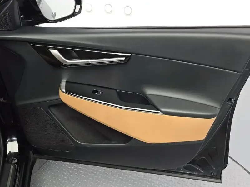 2023 Kia EV6 с пробегом 53 212 км