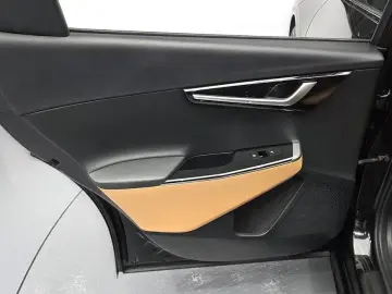 2023 Kia EV6 с пробегом 53 212 км
