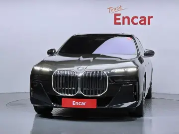 2024 BMW i7 с пробегом 49 835 км