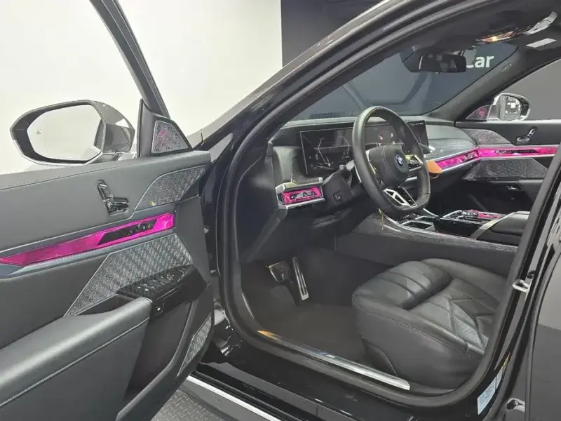 2024 BMW i7 с пробегом 49 835 км