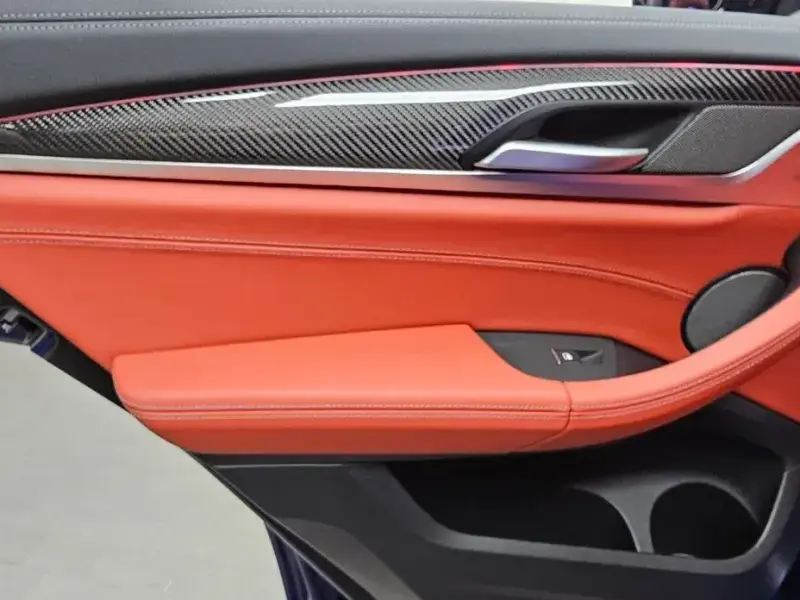 2023 BMW X5 M с пробегом 7 393 км