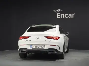 2022 Mercedes-Benz CLA с пробегом 18 982 км