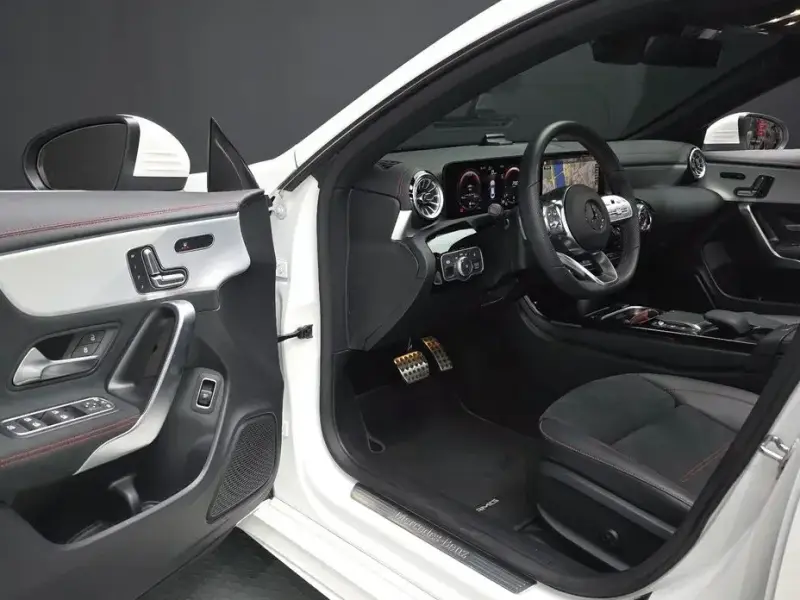 2022 Mercedes-Benz CLA с пробегом 18 982 км