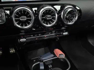 2022 Mercedes-Benz CLA с пробегом 18 982 км