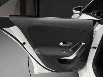 2022 Mercedes-Benz CLA с пробегом 18 982 км