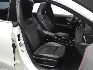 2022 Mercedes-Benz CLA с пробегом 18 982 км